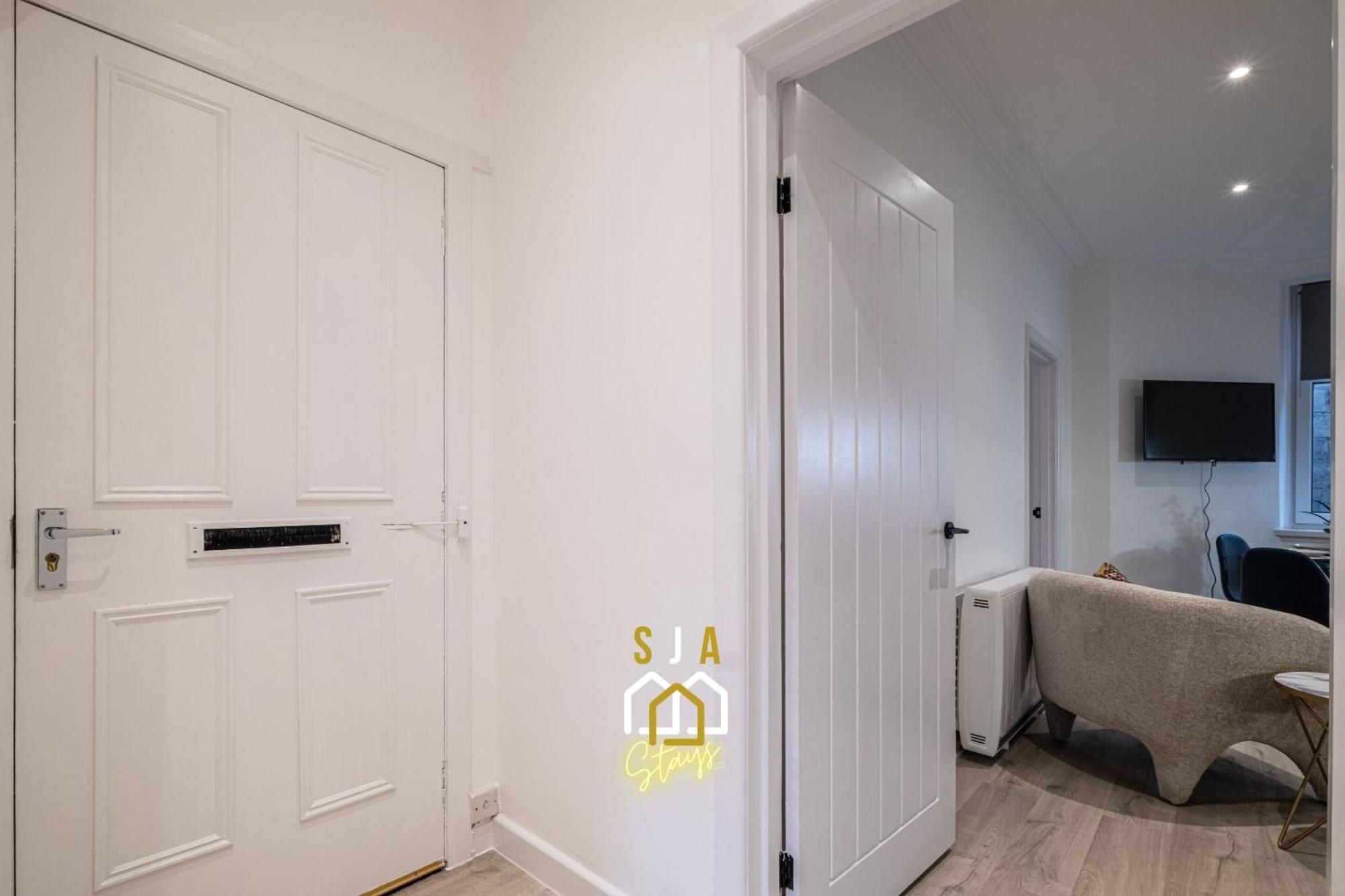Holburn Hideaway - Sja Stays - Modern 2 Bed Apartment Aberdeen Exterior foto